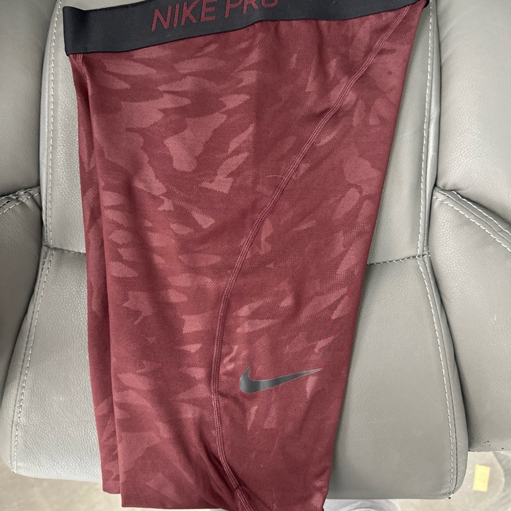 Nike Pro Leggings Performance Fit, 27”, Small